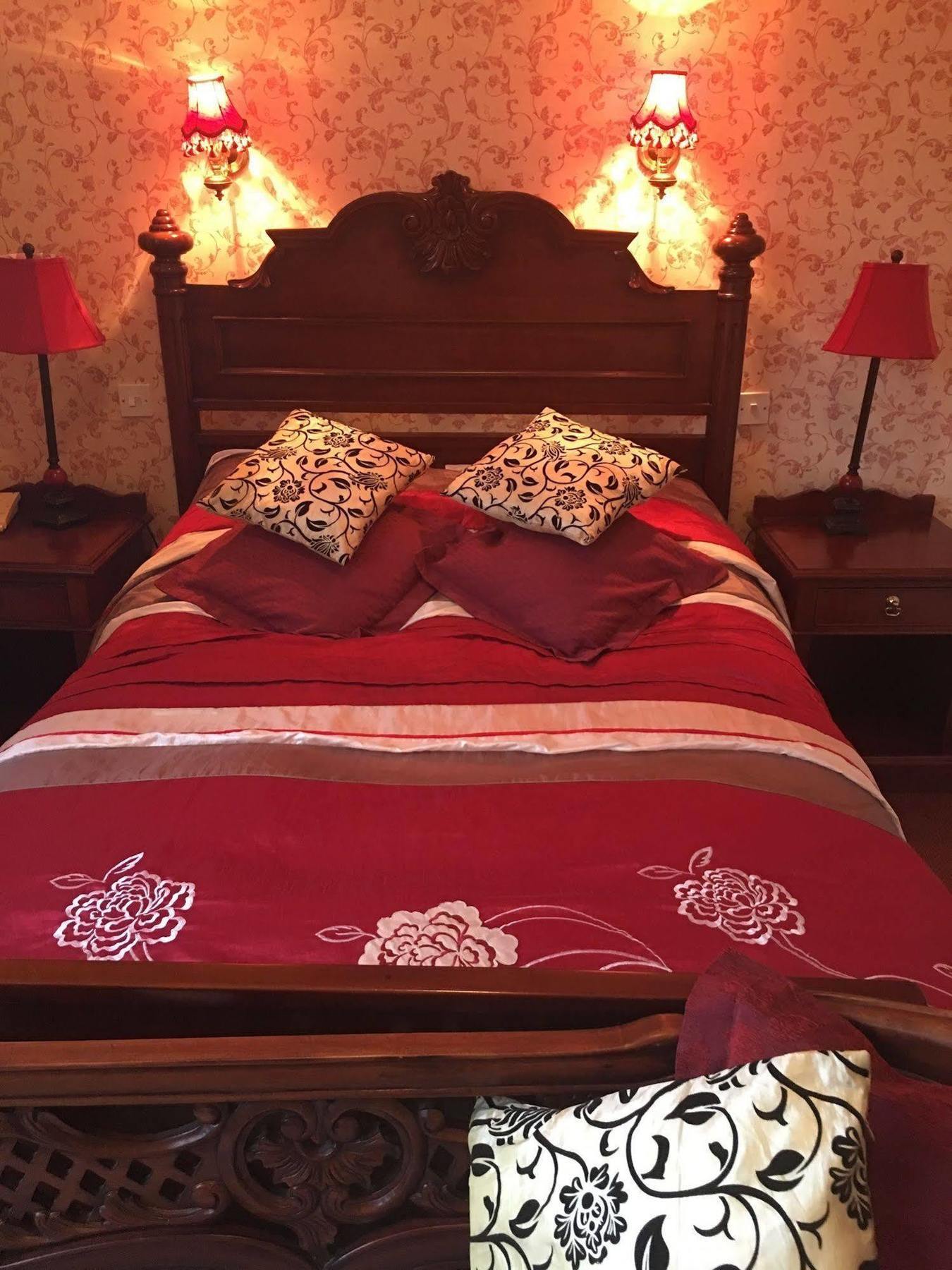 Station Hotel Ashbourne  Extérieur photo