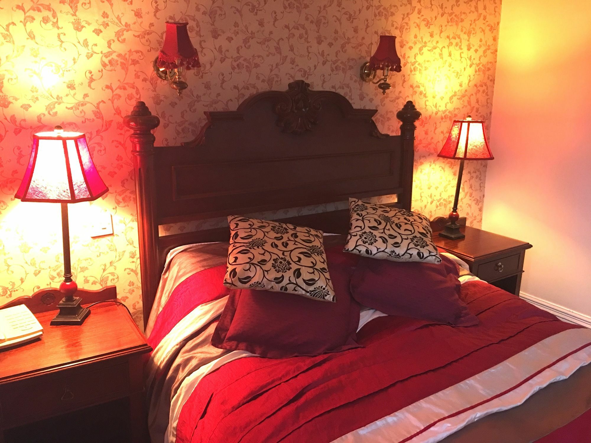 Station Hotel Ashbourne  Extérieur photo